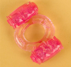 Розовое виброкольцо с двумя батарейками